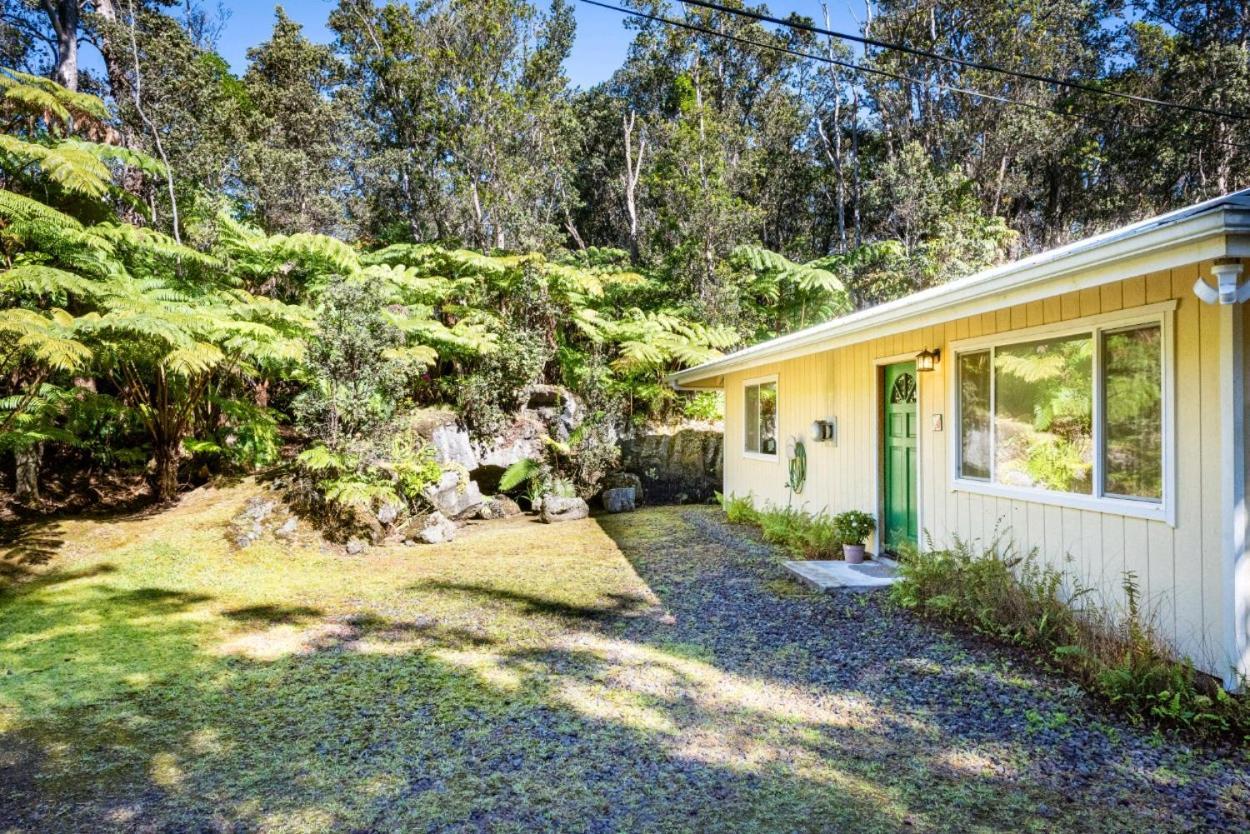 'Ama'u Lani Cottage Volcano Exteriör bild